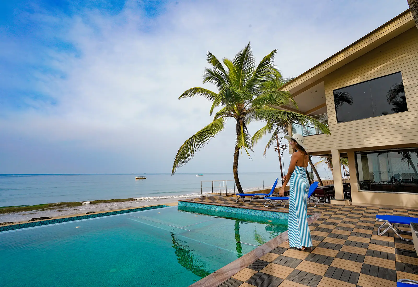 Infinity pool overlooking the sea at The Windmill Resorts